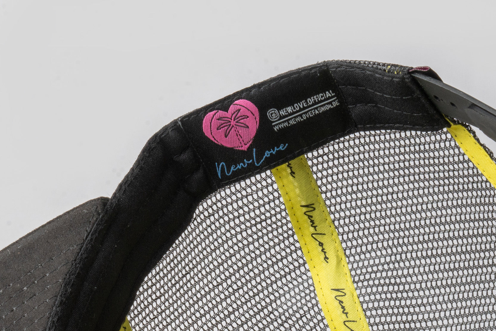 Truckercap NEWLOVE - Black/Yelllow